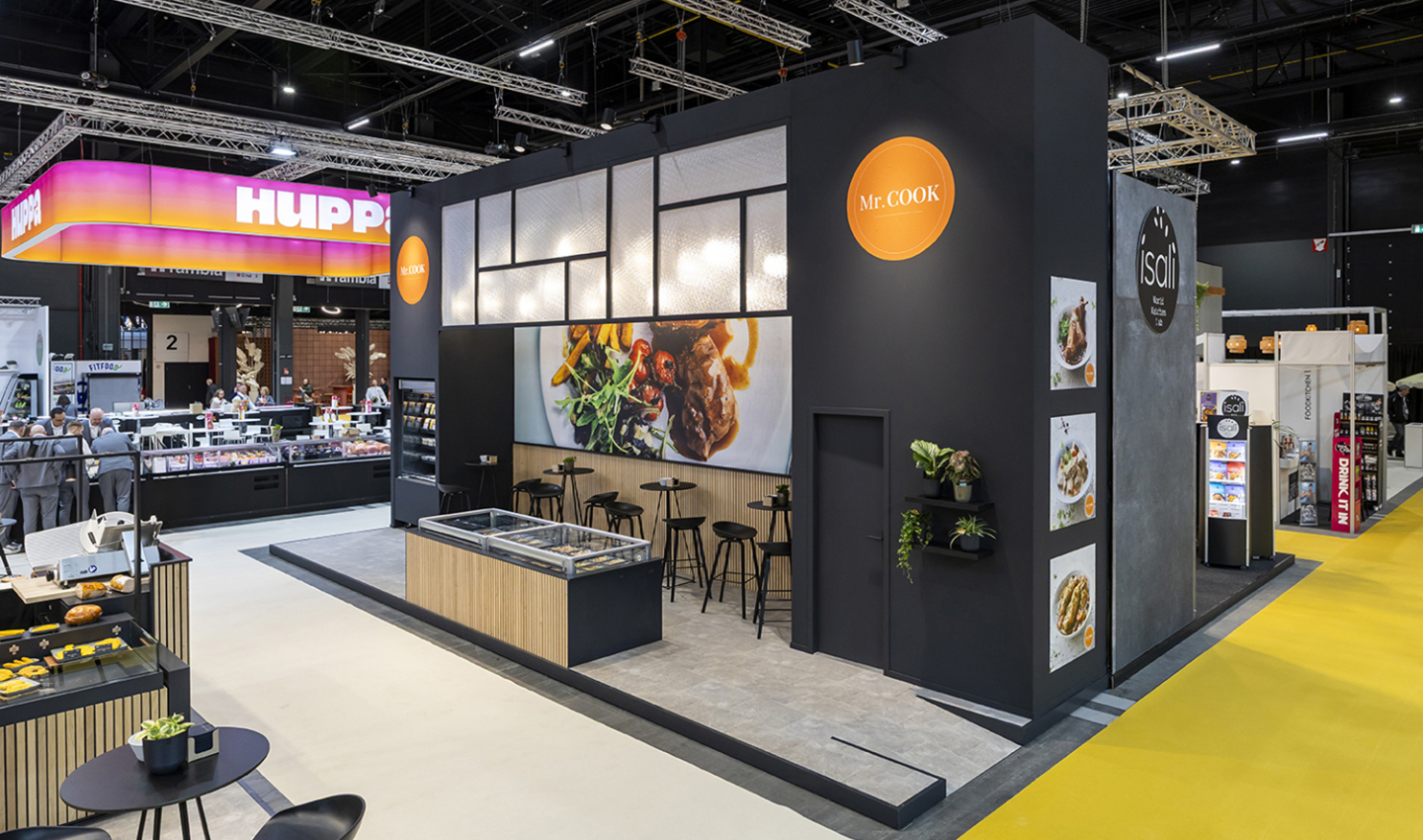 Mr. Cook, Volys - Tavola