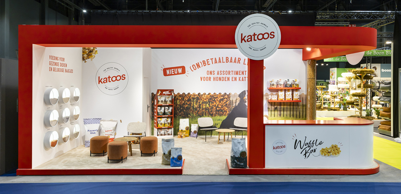 Katoos, Voeders Decadt - Anido