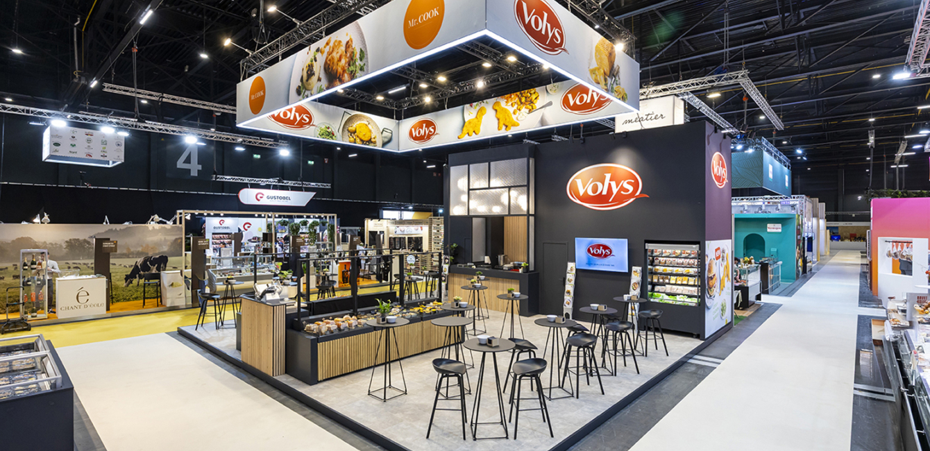 Mr. Cook, Volys - Tavola